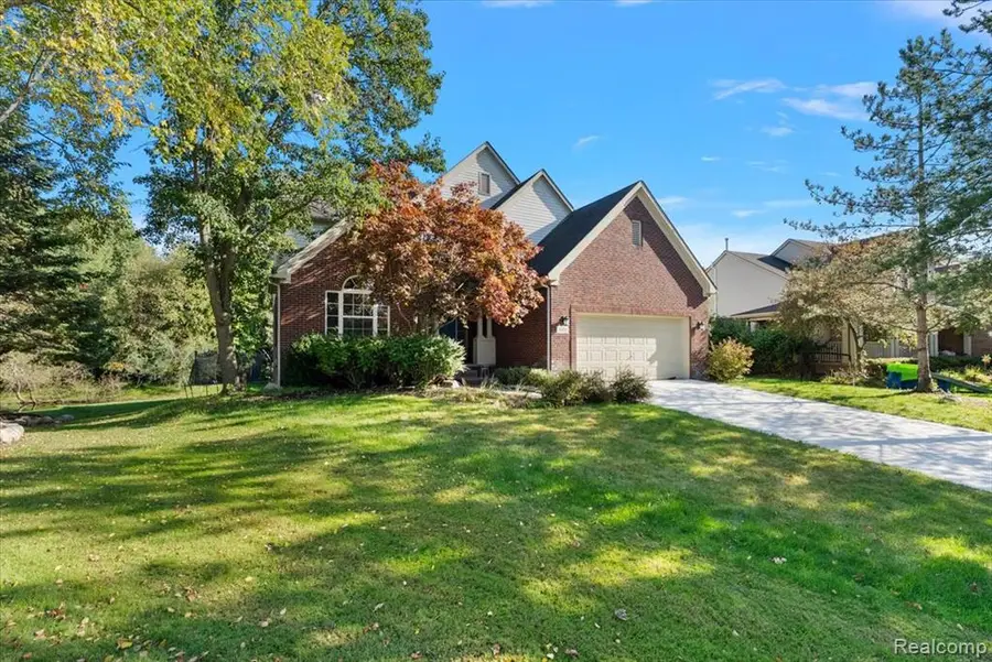 3055 Montclair, Clarkston, MI 48348 - #3
