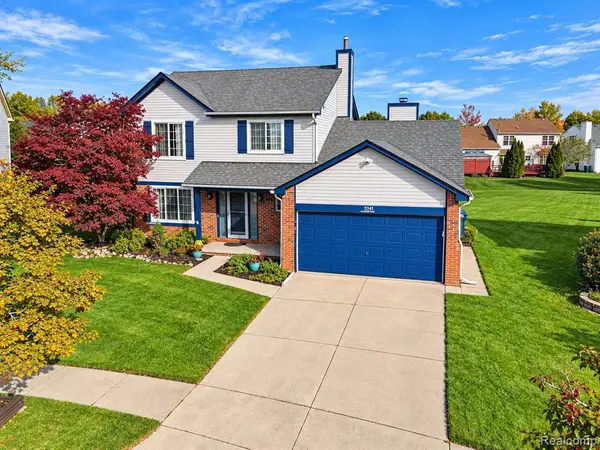 3341 Milcroft, Canton, MI 48188