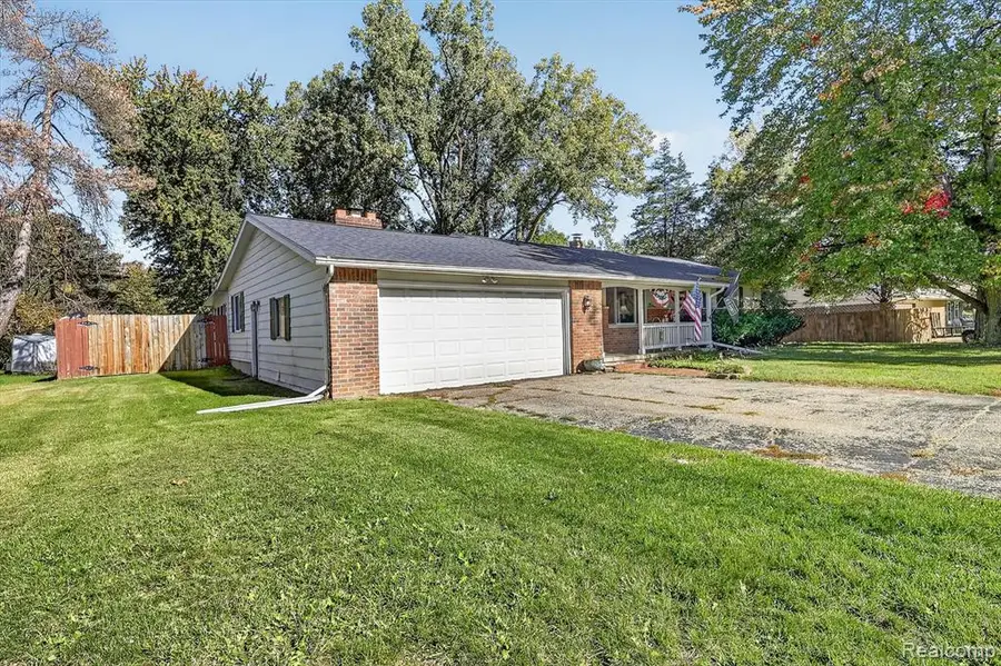 9096 Carpenter, Flushing, MI 48433 - #2