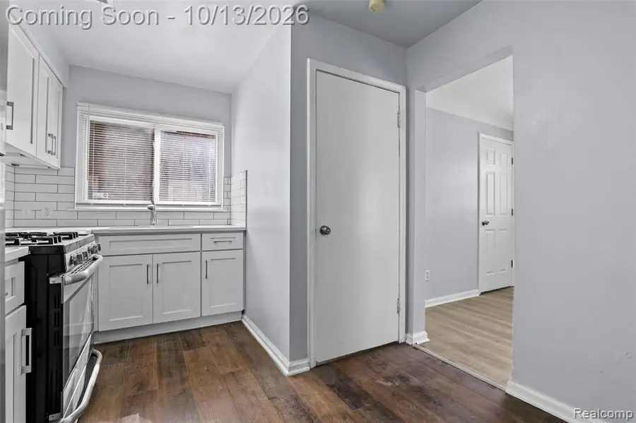 6762 Greenview, Detroit, MI 48228 - #2