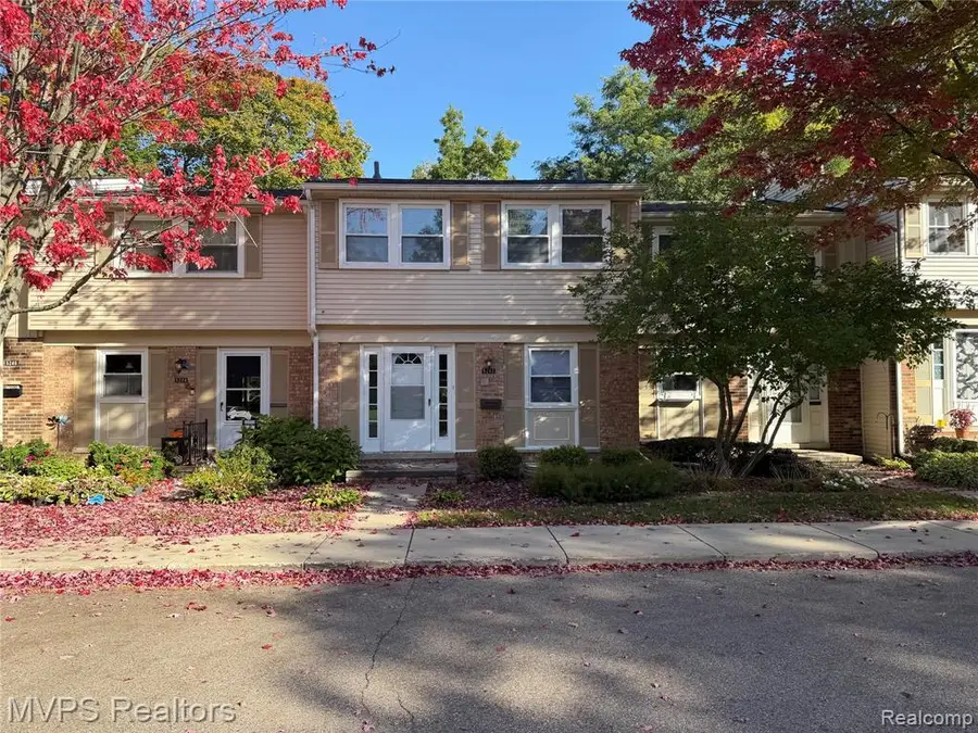 5242 Breeze Hill, Troy, MI 48098 - #2