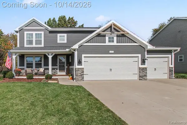 1272 Weatherstone, Howell, MI 48843