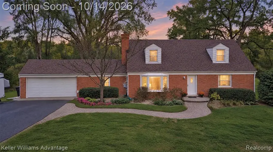 19450 Beck, Northville, MI 48167 - #2