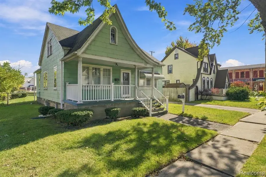 1710 10th, Port Huron, MI 48060 - #2