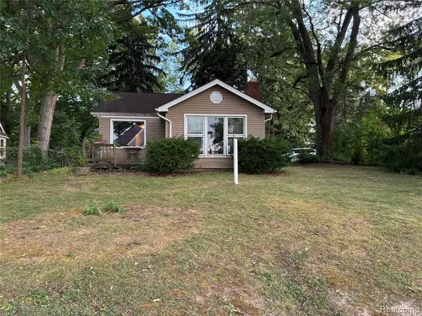8059 Flagstaff, Commerce Twp, MI 48382