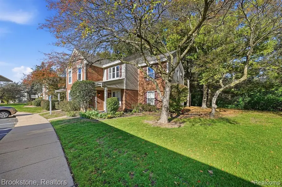 1723 Melville, Rochester Hills, MI 48307 - #2
