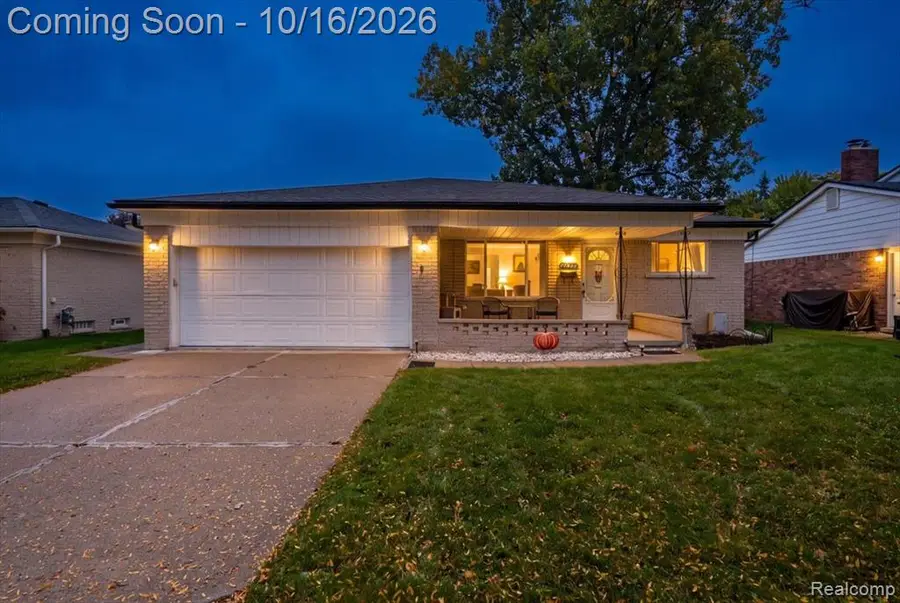 2855 Saratoga, Troy, MI 48083 - #3