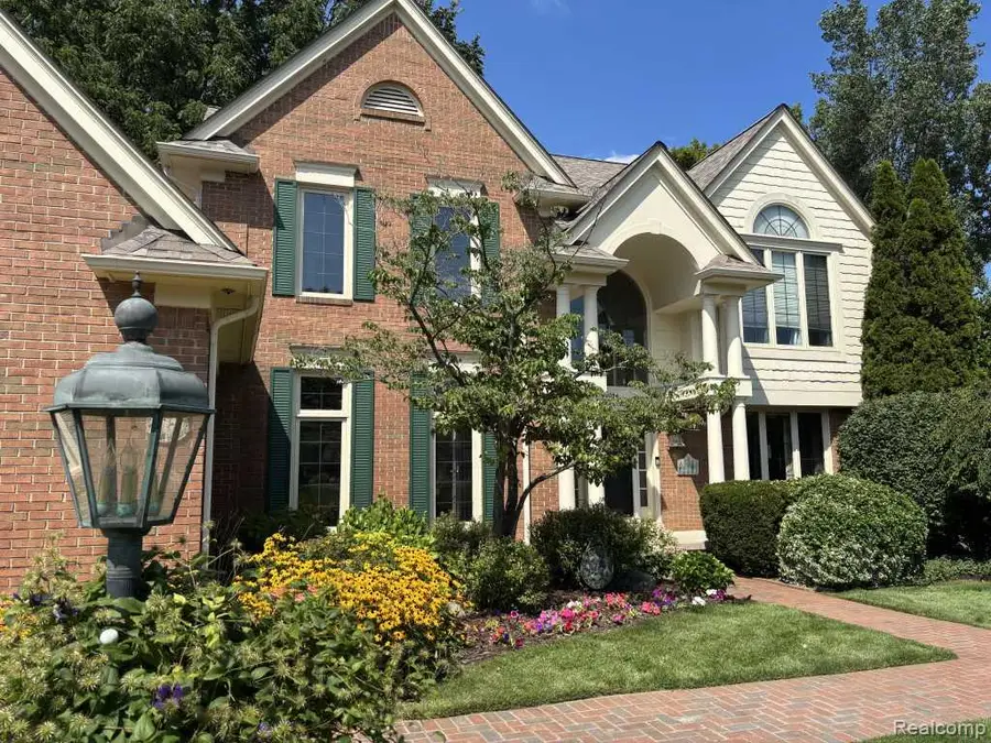 40054 Woodside, Northville, MI 48168 - #3