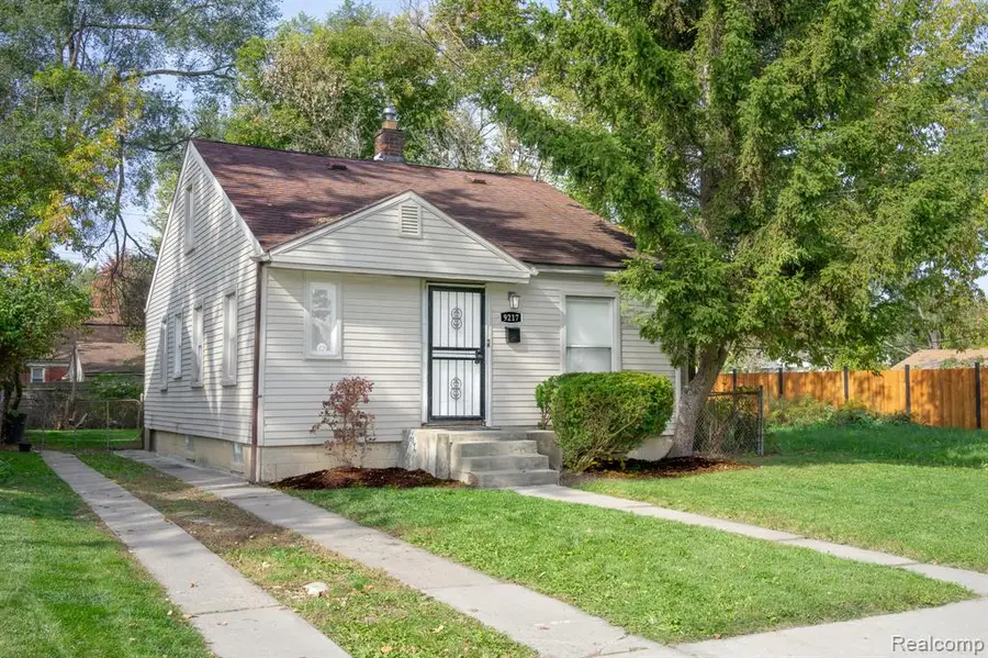 9217 Auburn, Detroit, MI 48228 - #2