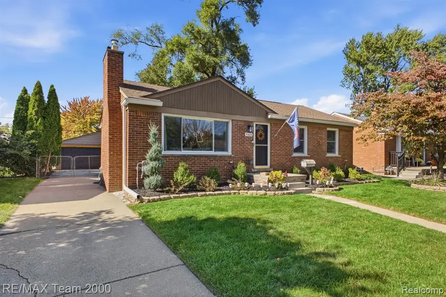 11421 Mayfield, Livonia, MI 48150 - #2