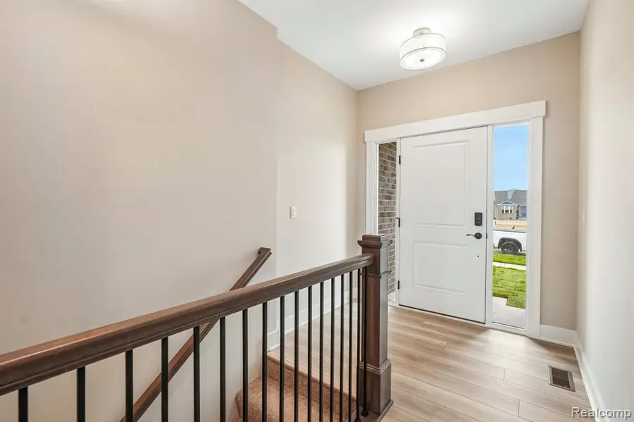 TBD40 Seattle Slew, Howell, MI 48843 - #2