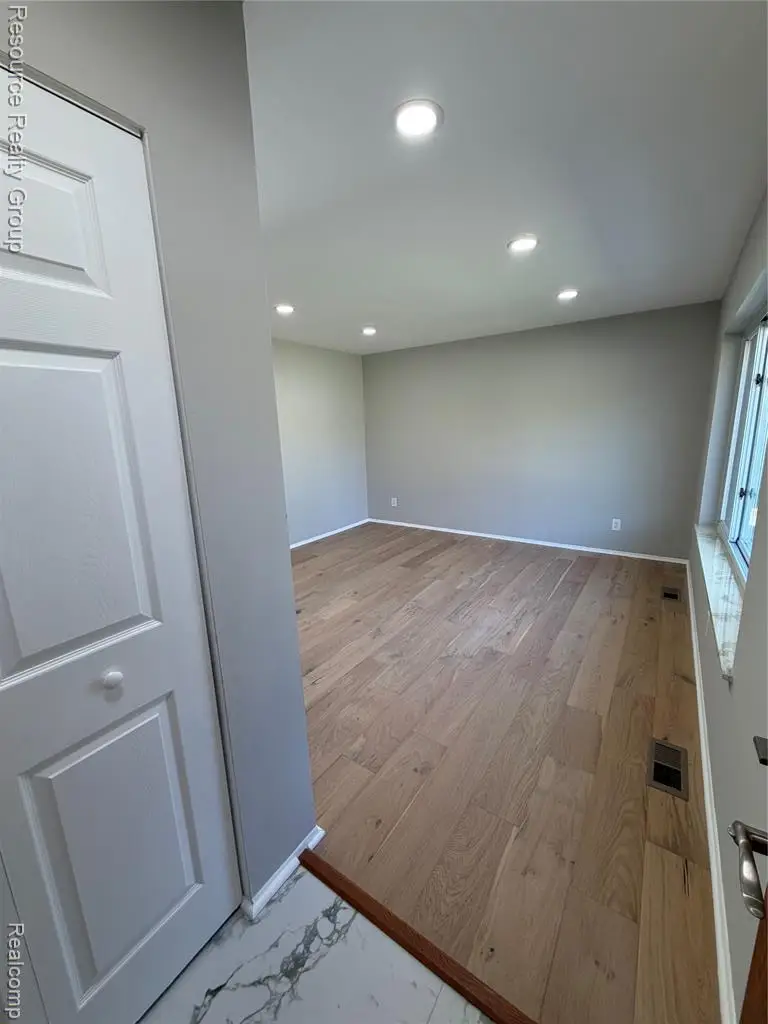 2906 Marshall, Ann Arbor, MI 48108 - #3