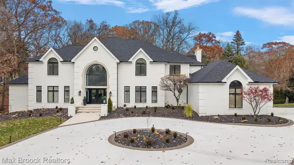 7515 Hiddenbrook, Bloomfield Hills, MI 48301