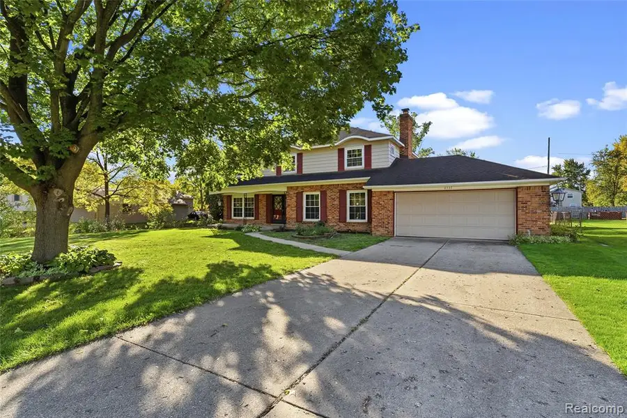 6557 Rustic Ridge, Grand Blanc, MI 48439 - #3