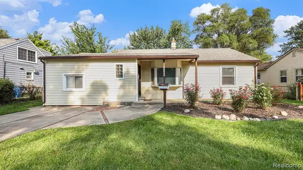 24898 Campbell, Warren, MI 48089