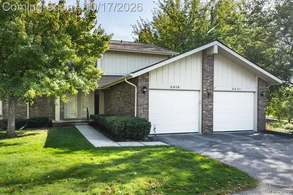 2921 Country Club, Rochester Hills, MI 48309