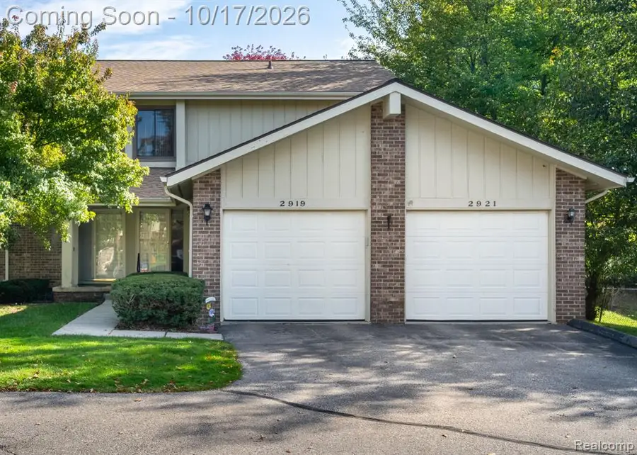 2921 Country Club, Rochester Hills, MI 48309 - #2