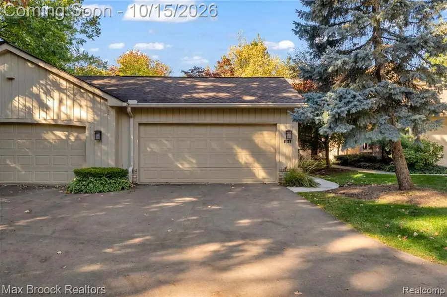 1168 Glenpointe, Bloomfield Hills, MI 48304 - #2