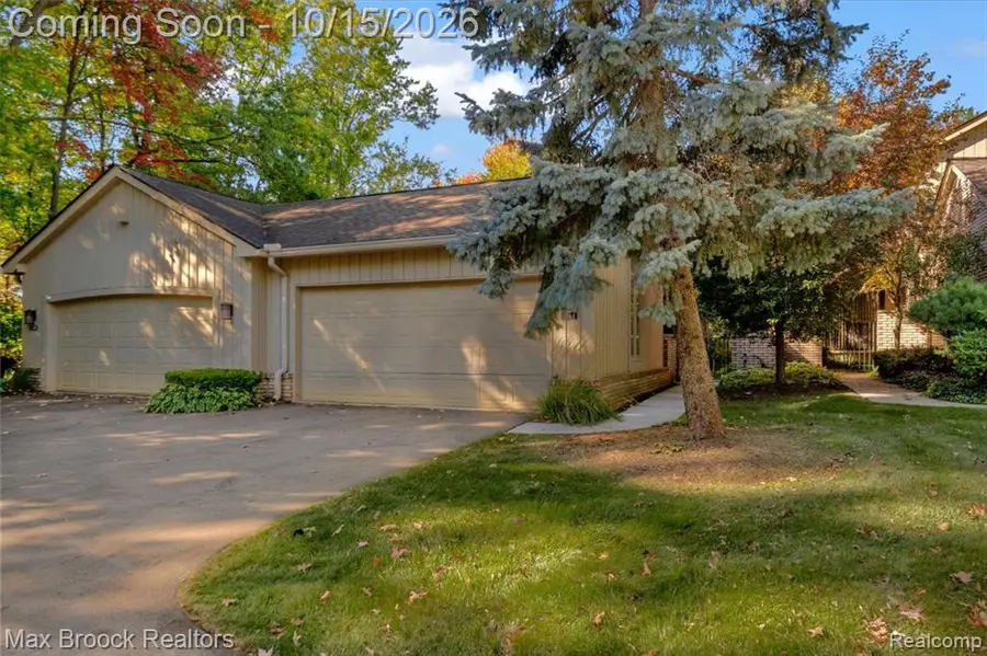 1168 Glenpointe, Bloomfield Hills, MI 48304 - #3