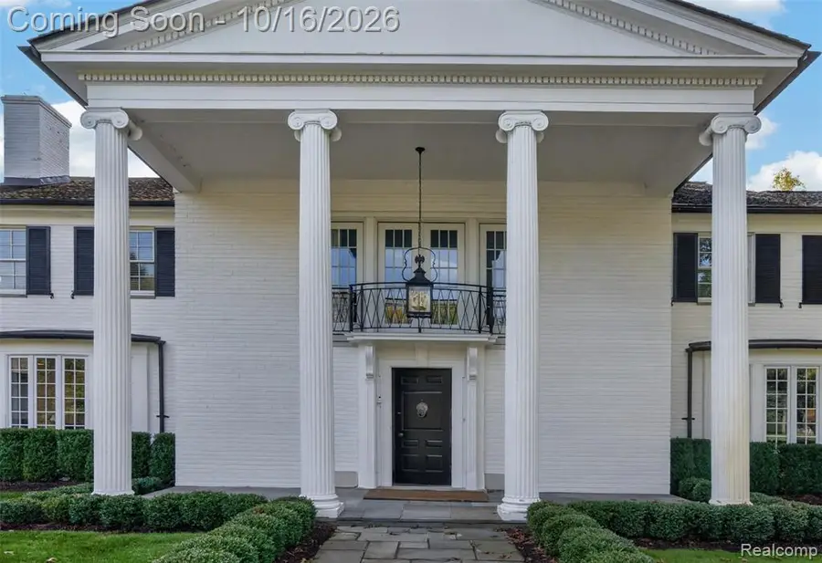 271 Lone Pine, Bloomfield Hills, MI 48304 - #2