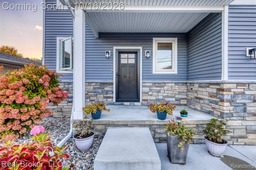 46059 Edgewater, Chesterfield, MI 48047 - #3