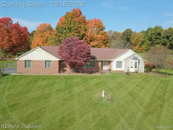 12945 Autumn Ridge, Milford, MI 48380