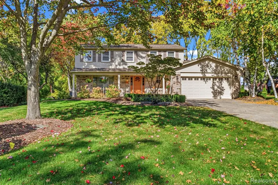 3196 Baypoint, Rochester Hills, MI 48309 - #2