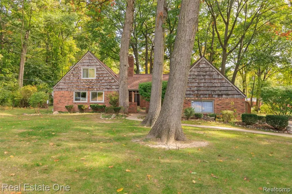 6482 Herbmoor, Troy, MI 48098 - #1