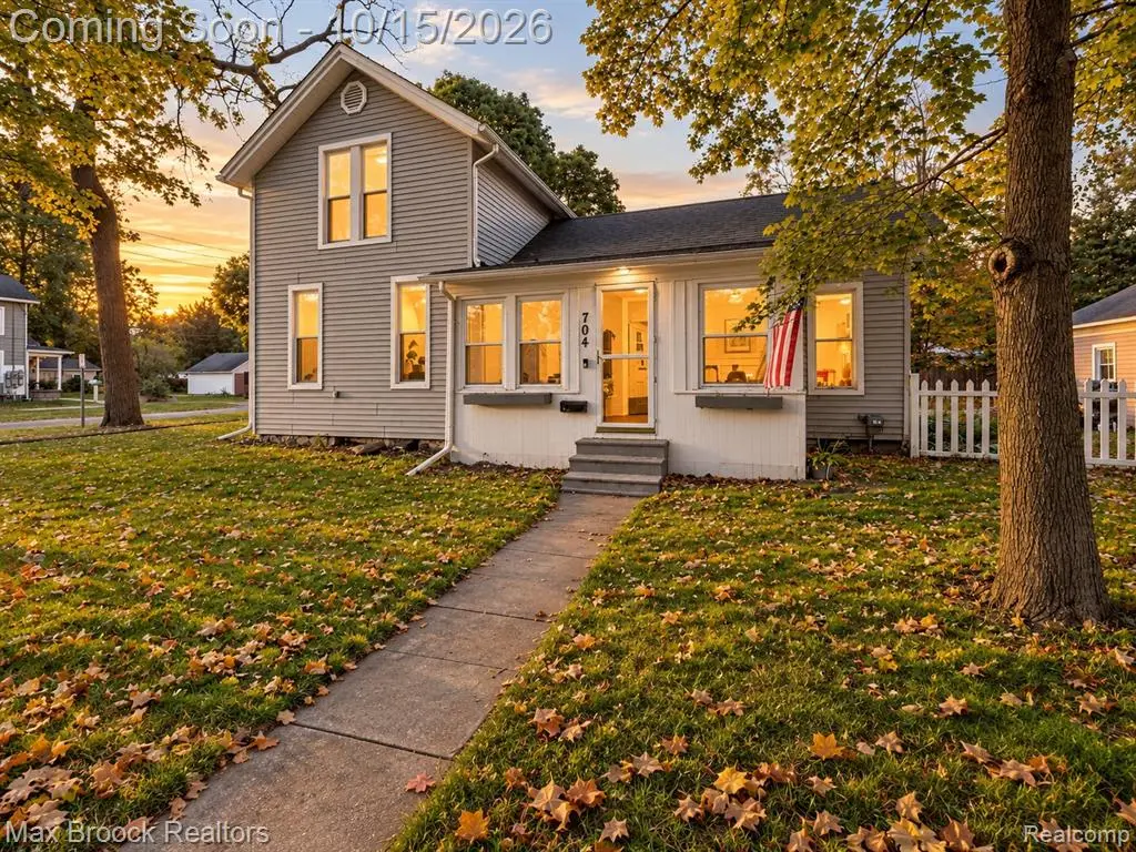 704 E Washington, Howell, MI 48843 - #1