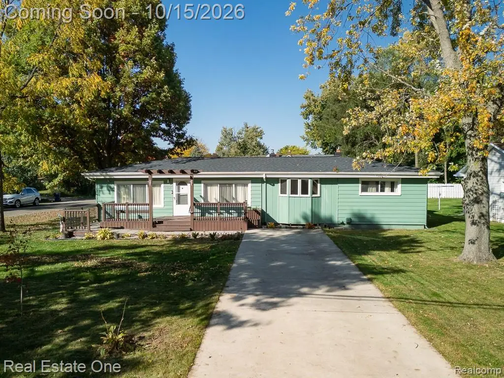 3984 Seeden, Waterford, MI 48329 - #1