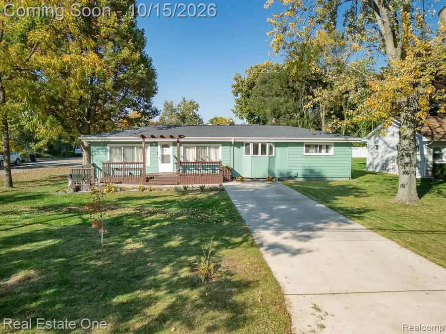 3984 Seeden, Waterford, MI 48329 - #3