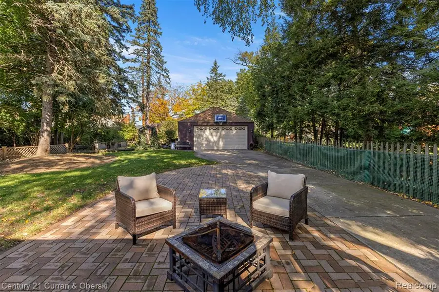 1167 Beechmont, Dearborn, MI 48124 - #2