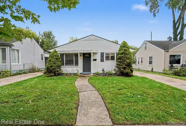 2318 Barrett, Royal Oak, MI 48067