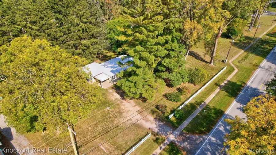 5195 S Washington, Saginaw, MI 48601 - #2