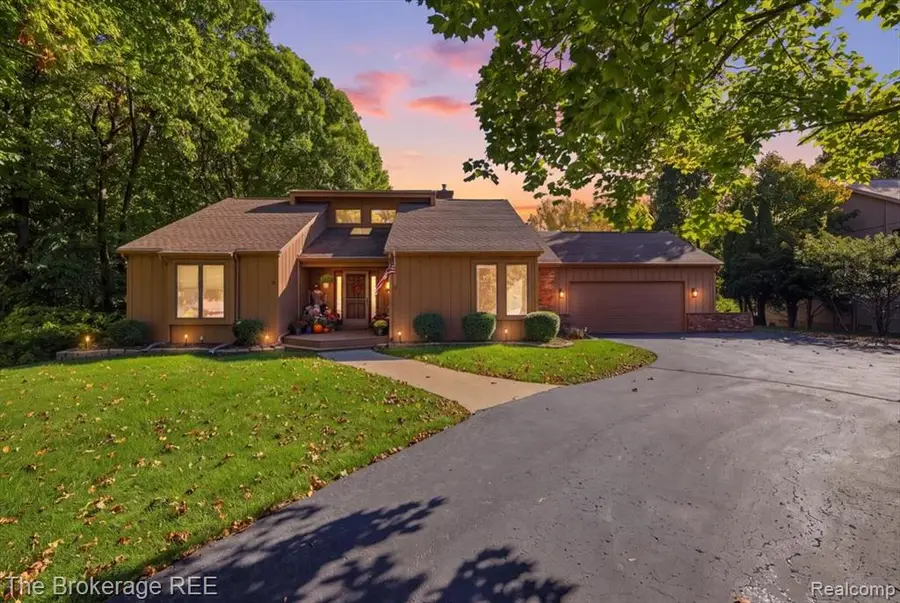6549 Deer Ridge, Clarkston, MI 48348 - #2