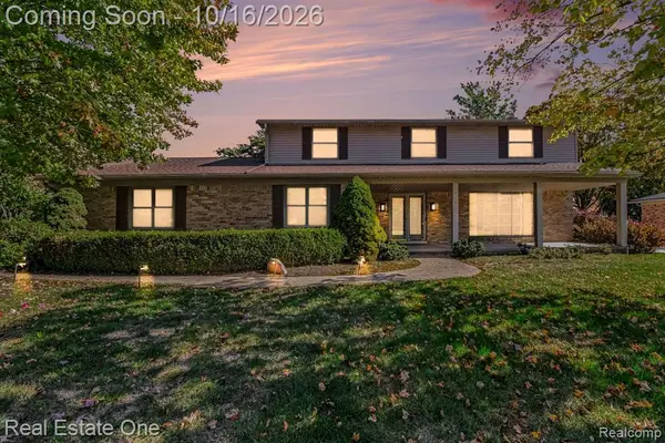 958 Langley, Rochester Hills, MI 48309
