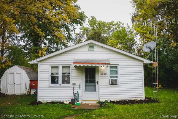 1440 W Yale, Flint, MI 48505