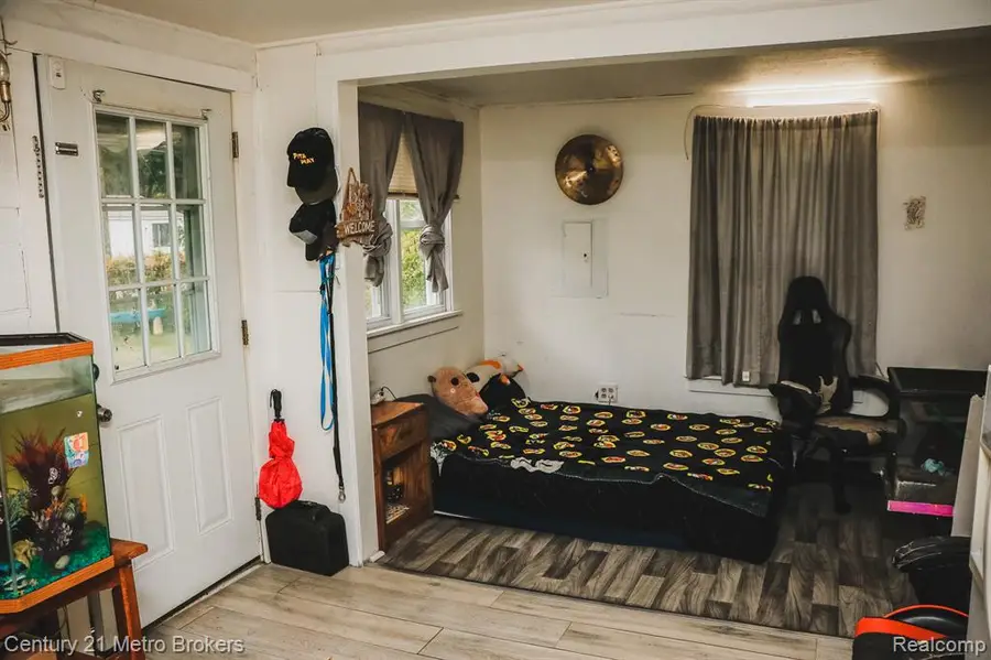 1440 W Yale, Flint, MI 48505 - #2