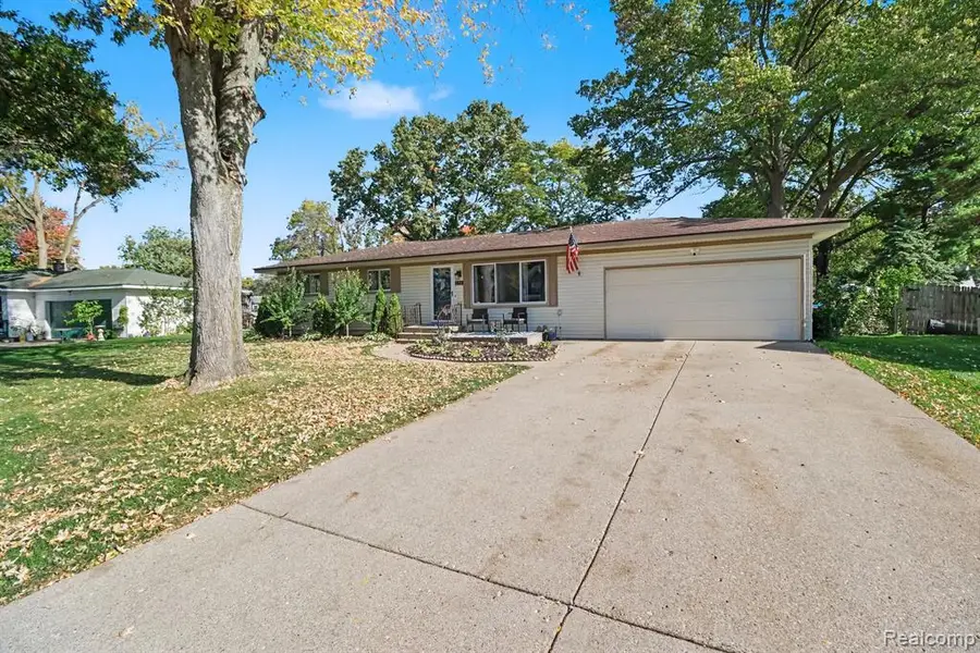 296 Hershey, Waterford, MI 48327 - #2