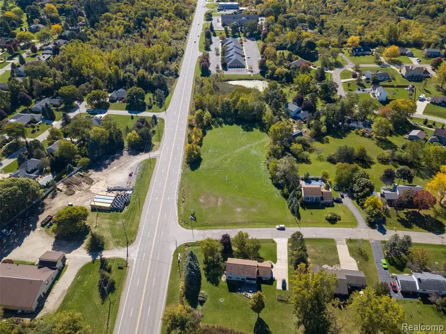 03 S Saginaw, Grand Blanc, MI 48439 - #2