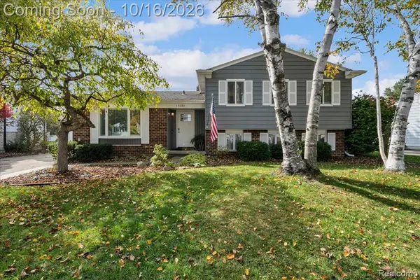 13086 Stratford, Sterling Heights, MI 48313