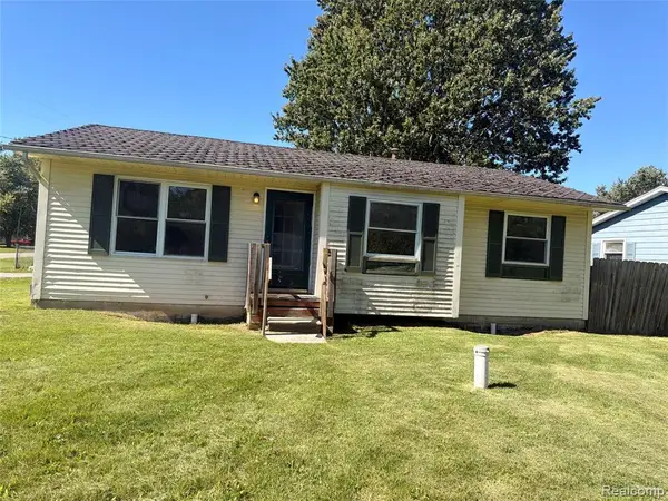 2088 Sandalwood, Burton, MI 48519