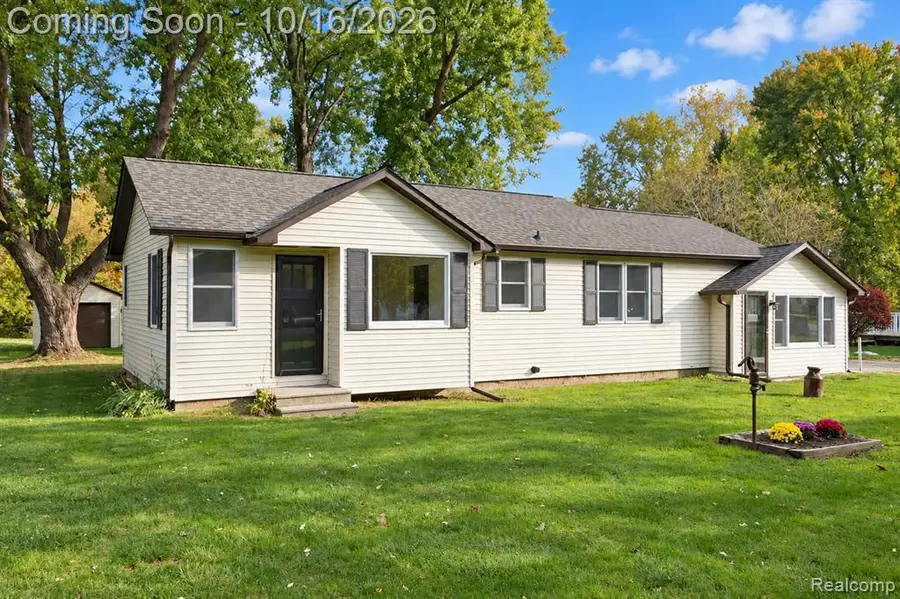 5063 Raymond, Burton, MI 48509 - #2