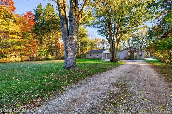 12202 E Bristol, Davison, MI 48423