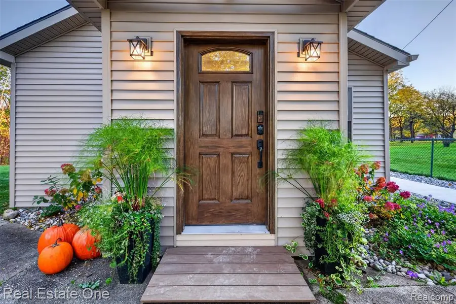 12202 E Bristol, Davison, MI 48423 - #3