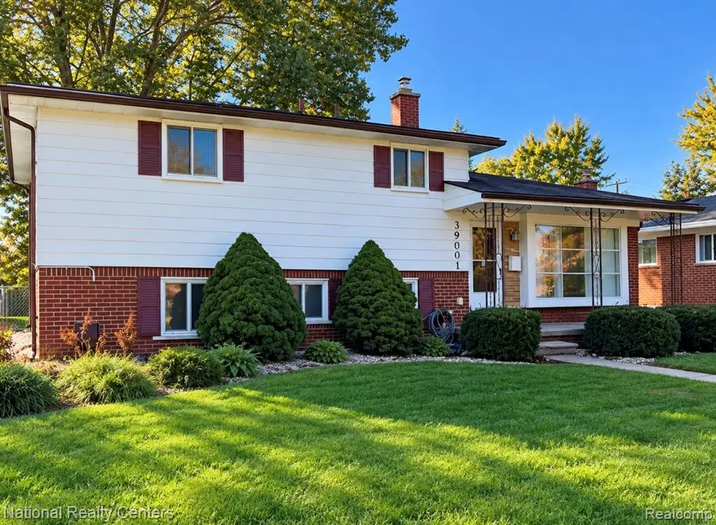 39001 Richland, Livonia, MI 48150 - #1