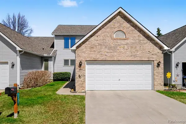 1085 Linda Dr, Davison, MI 48423