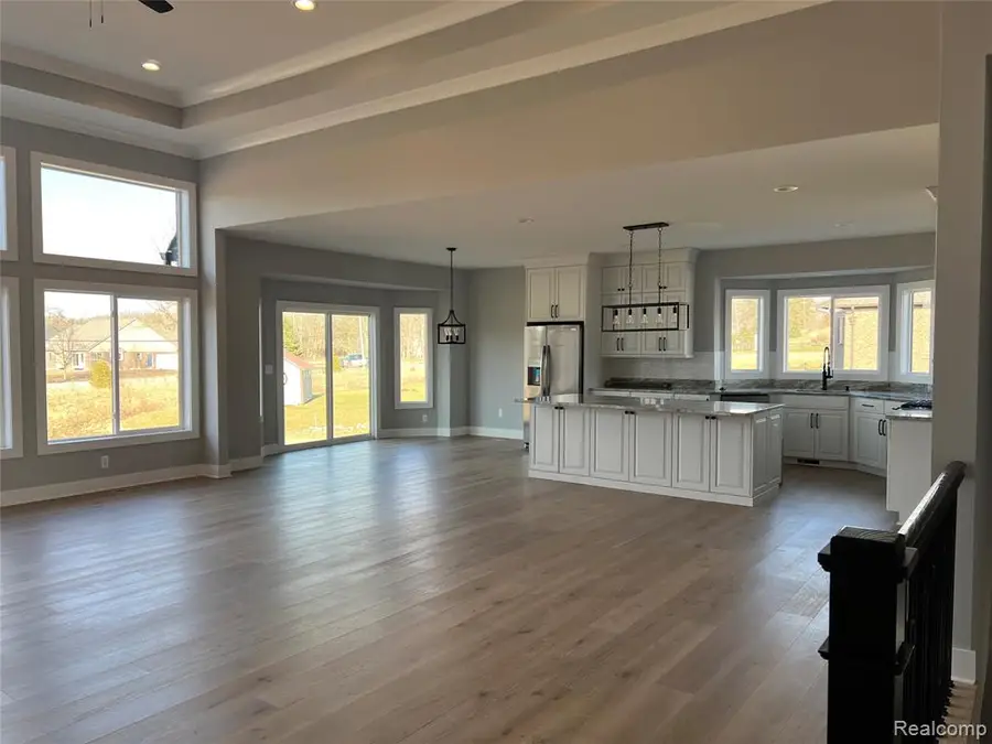 6853 John R, Troy, MI  - #2