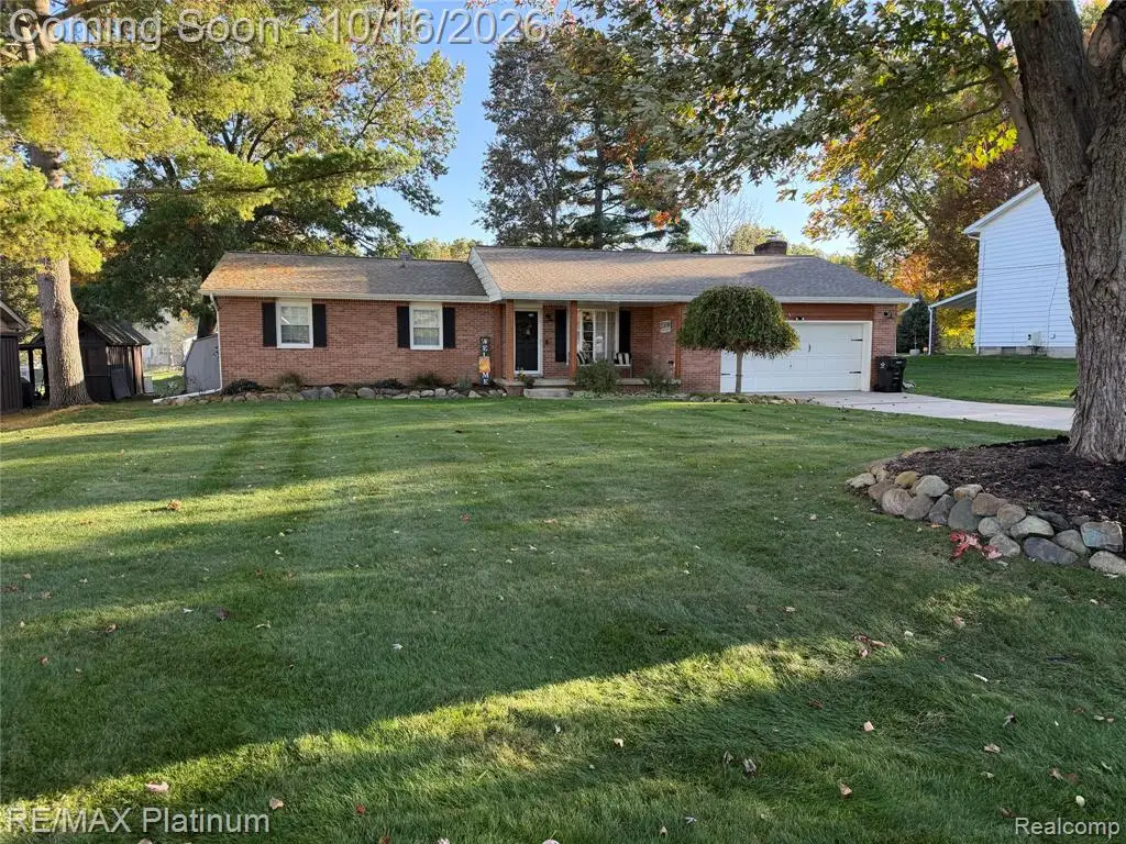 1118 Camelot, Pinckney, MI 48169 - #1