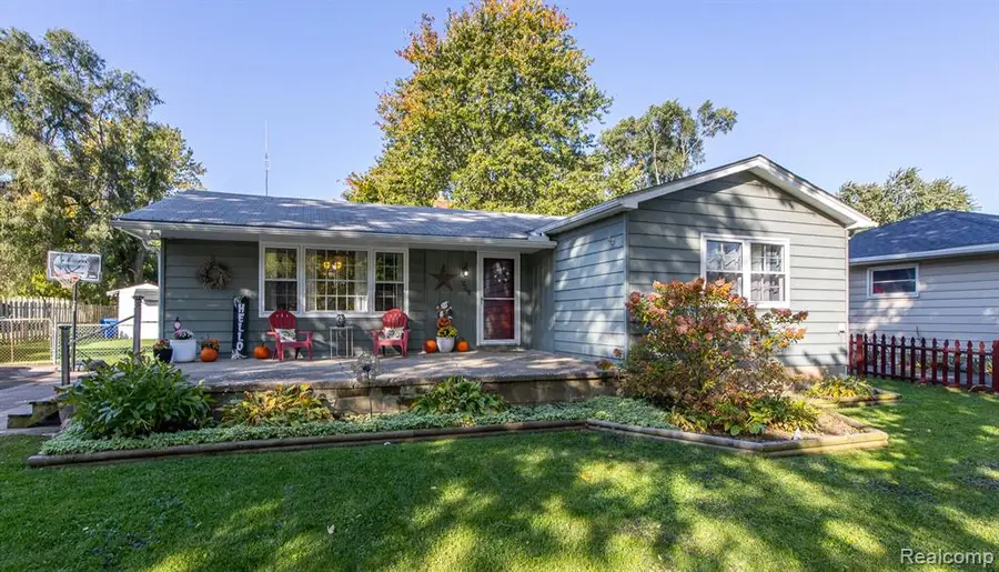 2709 Frembes, Waterford, MI 48329 - #2